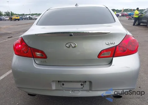 2015 Infiniti Q40 из США, поврежденный, VIN JN1CV6AR7FM521395
